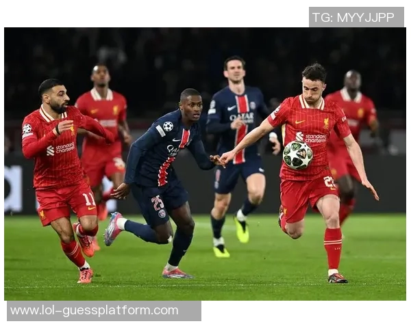 英超激战巴黎圣日耳曼逆转利物浦神扑时刻引发全场欢呼与数据分析