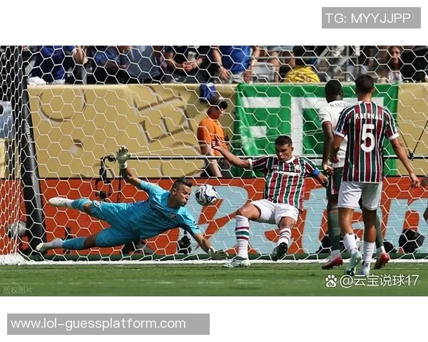 西甲惊天冷门那不勒斯大胜拜仁引发红牌争议全场沸腾