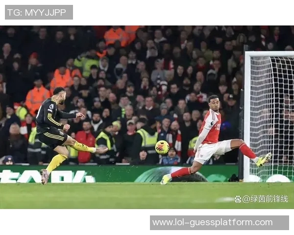 足总杯激战曼城大胜阿森纳红牌事件引发全场热议