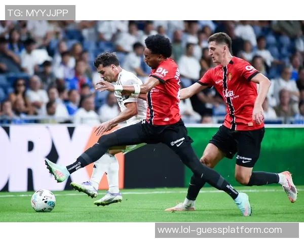 西甲经典对决皇马逆转曼联全场沸腾战术解析与精彩瞬间回顾